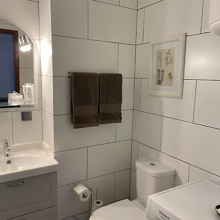 No Snow, 300 M From The Beach, King Size Bed, Fast Wi-fi