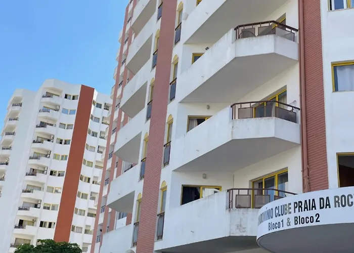 Apartman No Snow, 300 M From The Beach, King Size Bed, Fast Wi-fi *