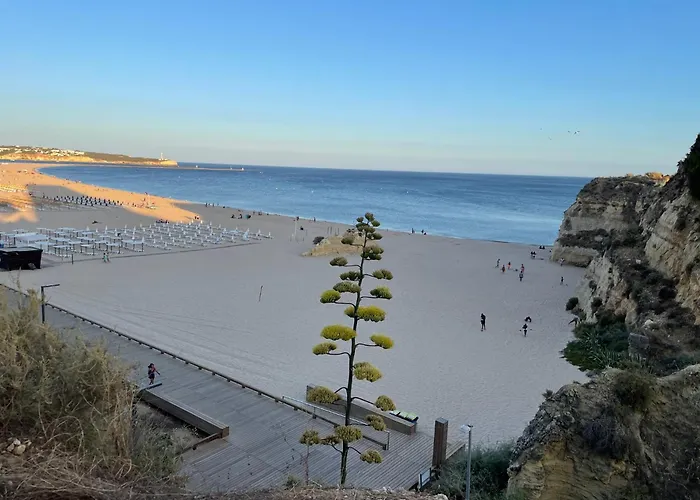 Daire No Snow, 300 M From The Beach, King Size Bed, Fast Wi-fi