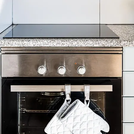 Διαμέρισμα No Snow, 300 M From The Beach, King Size Bed, Fast Wi-fi Portimão