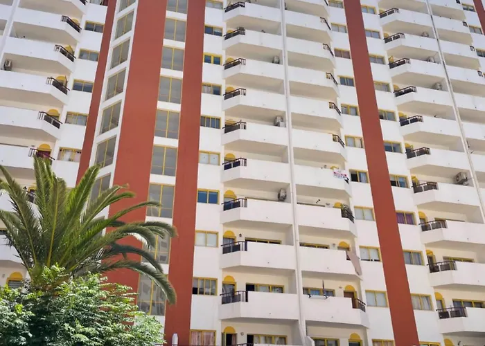 No Snow, 300 M From The Beach, King Size Bed, Fast Wi-fi *