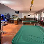 Apartment No Snow, 300 M From The Beach, King Size Bed, Fast Wi-fi *
