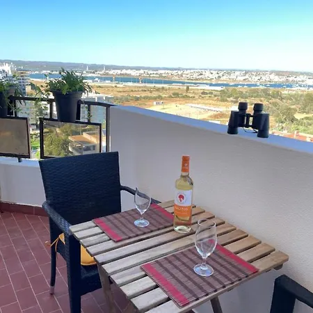 No Snow, 300 M From The Beach, King Size Bed, Fast Wi-fi Apartamento *