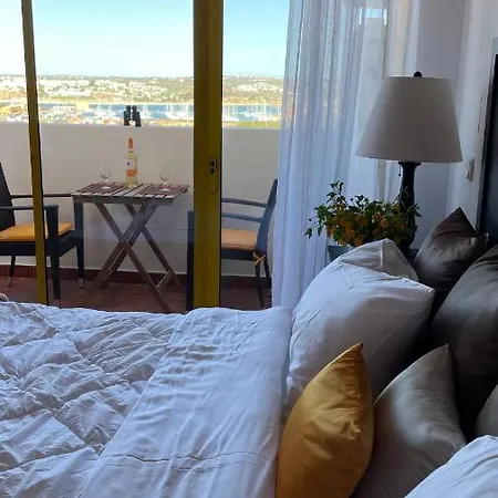 No Snow, 300 M From The Beach, King Size Bed, Fast Wi-fi Apartamento Portimão